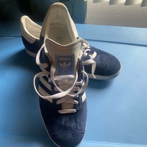 Adidas gazelle blue suede men’s 10.5